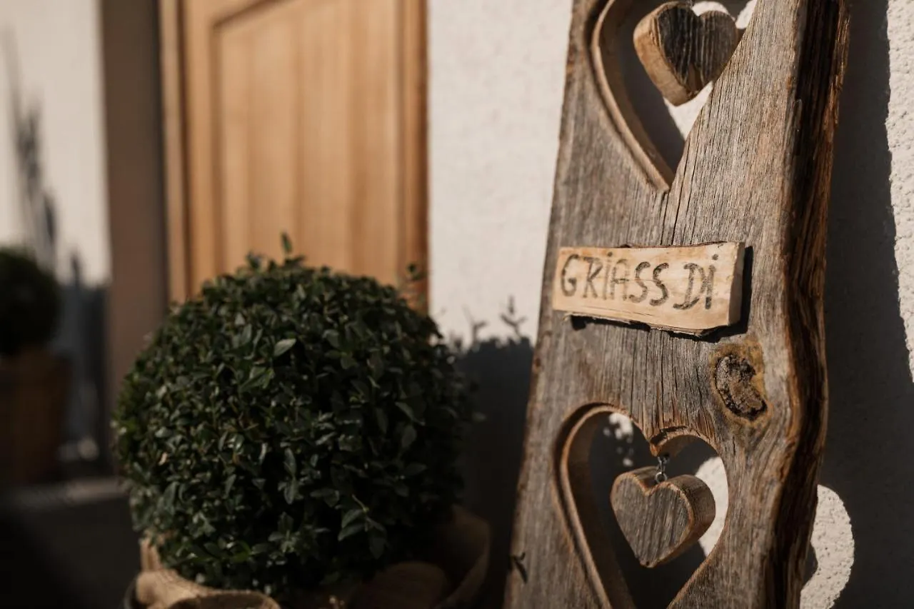 Hell Hof Appartement Innsbruck