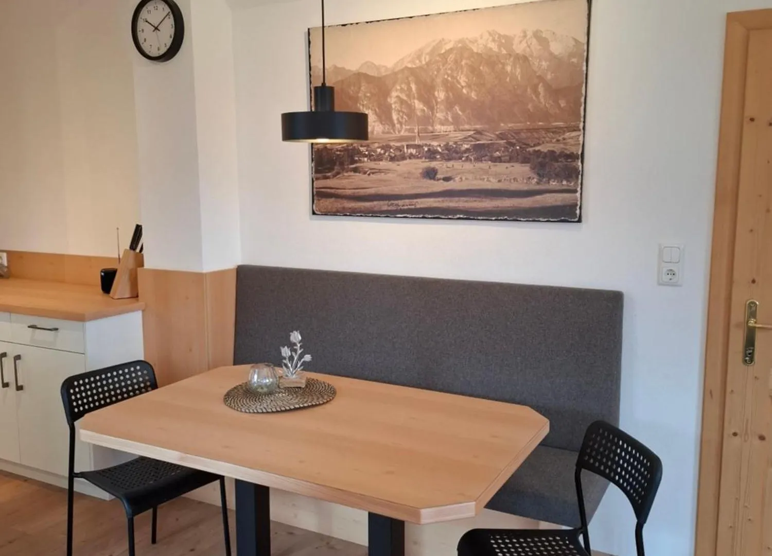 Hell Hof Appartement Innsbruck Oostenrijk