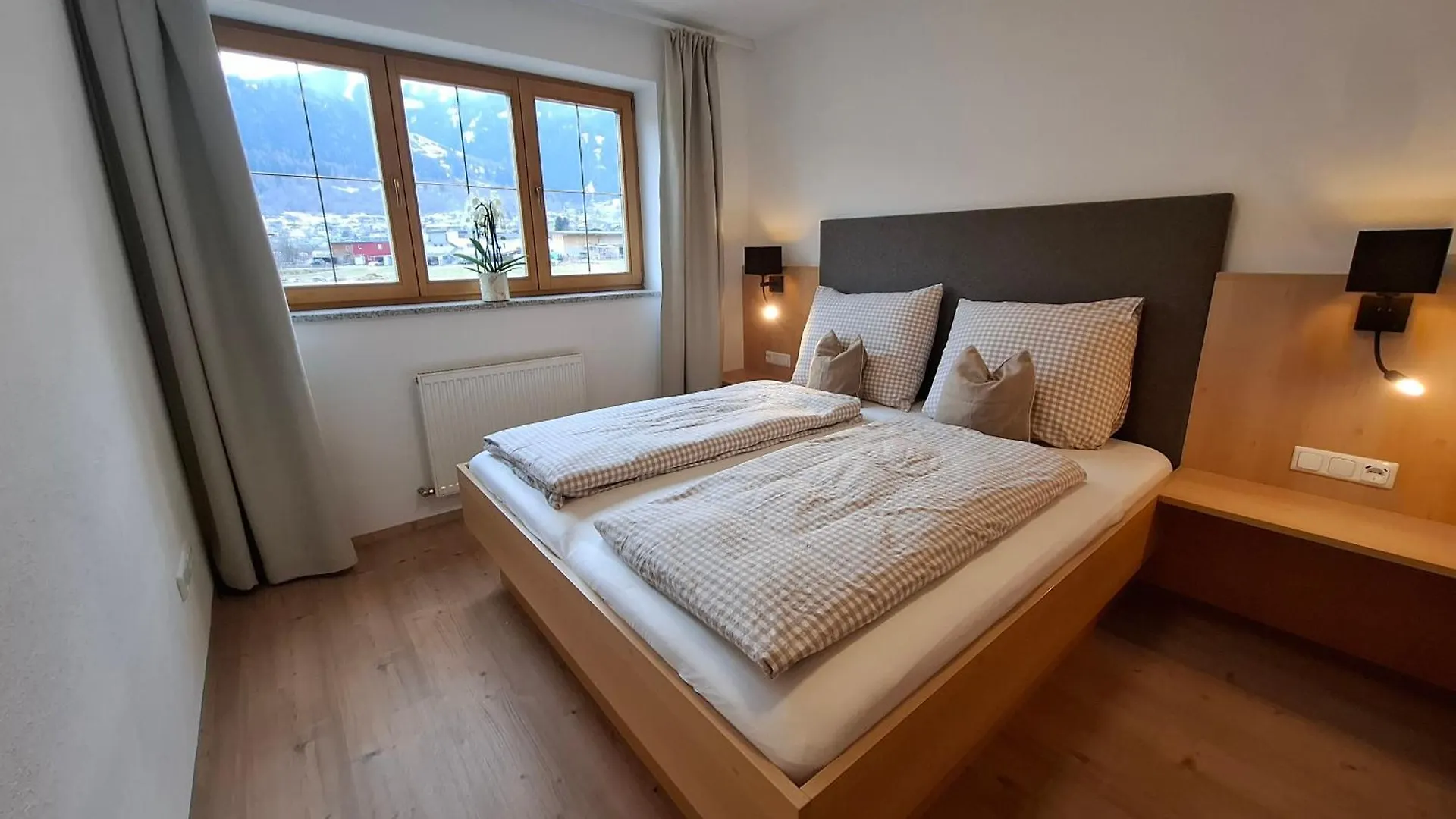 Hell Hof Appartement Innsbruck Oostenrijk